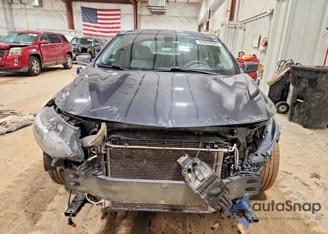 2019 Chevrolet Malibu Ls z USA, uszkodzony, nr VIN 1G1ZB5ST3KF158685